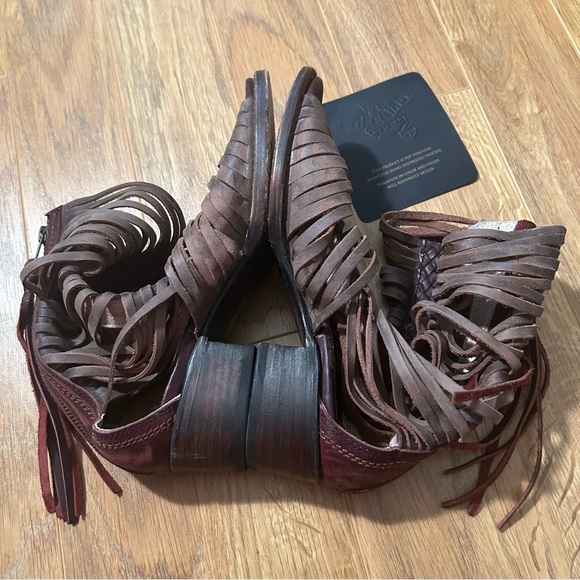 RARE! Freebird by Stephen India gladiator sandals - Picture 3 of 7